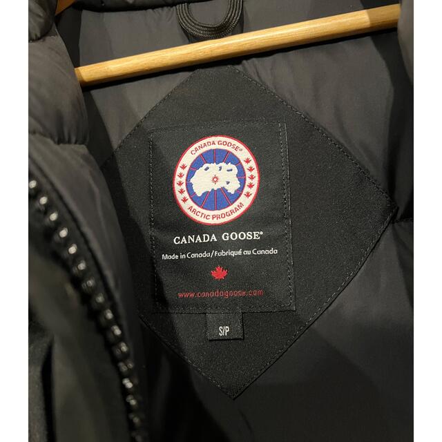 CANADA GOOSE(カナダグース)の【美品】カナダグース　シャーロット レディースのジャケット/アウター(ダウンジャケット)の商品写真