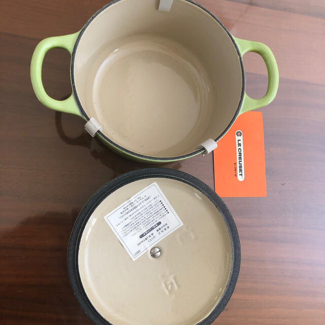 LE CREUSET(ルクルーゼ)のル・クルーゼ  ココットロンド　14cm 新品 インテリア/住まい/日用品のキッチン/食器(鍋/フライパン)の商品写真