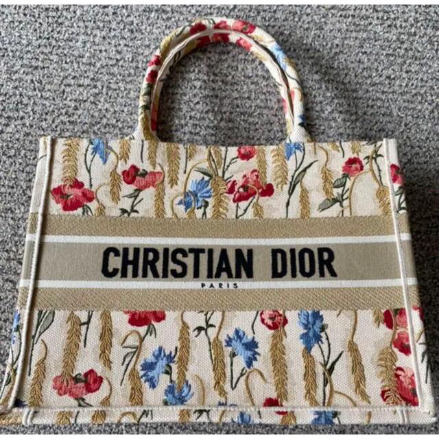 Christian Dior(クリスチャンディオール)のChristian Dior ブックトート&ミッツァスカーフ　未使用品　 レディースのバッグ(トートバッグ)の商品写真