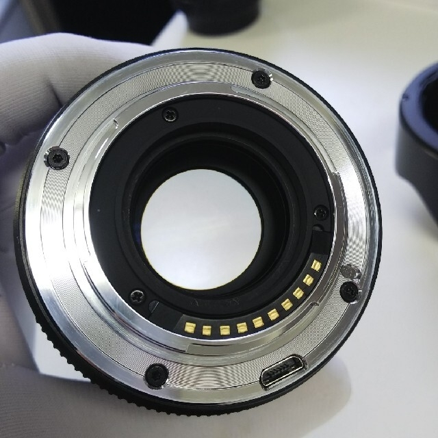 富士フイルム(フジフイルム)のViltorx ビルトロックス 23mm f1.4 Fx 富士マウンド スマホ/家電/カメラのカメラ(レンズ(単焦点))の商品写真