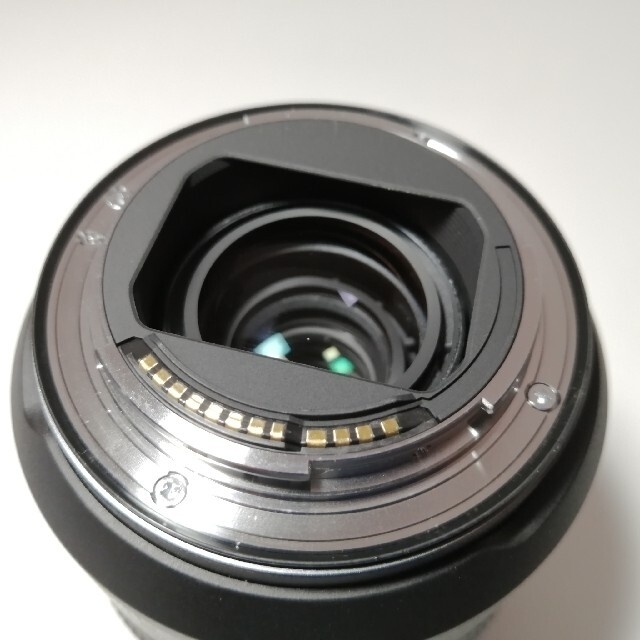 Canon(キヤノン)のみねあ様専用 Canon RF24-105mm F4L IS USM 中古品 スマホ/家電/カメラのカメラ(レンズ(ズーム))の商品写真