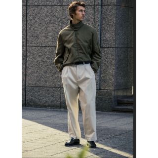 コモリ(COMOLI)のa.presse chino  beige 2 アプレッセ　チノ　ベージュ(チノパン)