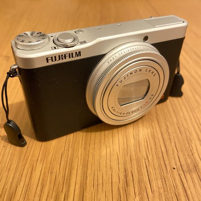 富士フイルム(フジフイルム)のfujifilm xq2 スマホ/家電/カメラのカメラ(コンパクトデジタルカメラ)の商品写真