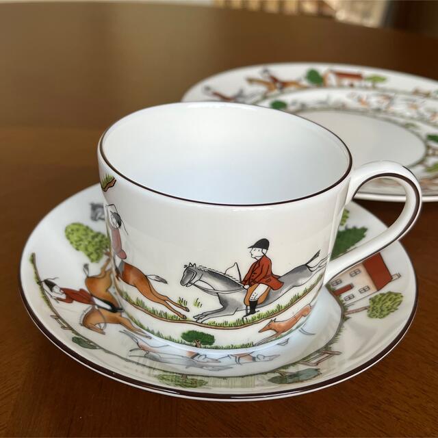 WEDGWOOD(ウェッジウッド)の【美品】ウェッジウッド★ハンティングシーン★トリオ インテリア/住まい/日用品のキッチン/食器(食器)の商品写真