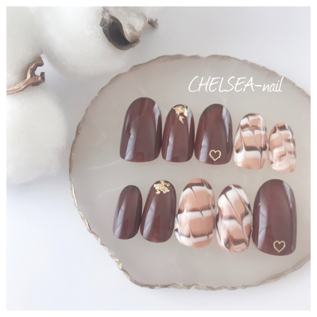 ピーコックチョコネイル コスメ/美容のネイル(つけ爪/ネイルチップ)の商品写真
