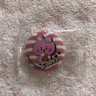 ボウダンショウネンダン(防弾少年団(BTS))のくら寿司　びっくらポン　BT21  cooky 缶バッジ(キャラクターグッズ)