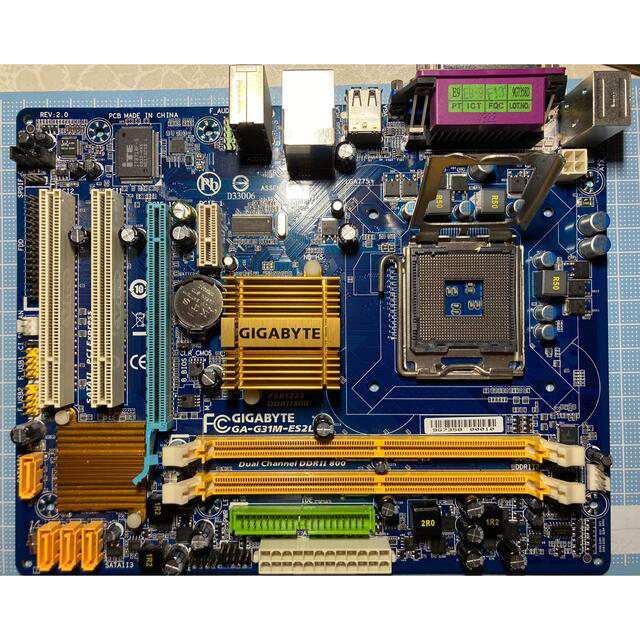 マザーボード　GIGABYTE GA-G31M-ES2L ＋オマケ