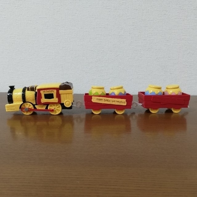 Takara Tomy(タカラトミー)のプラレール　ディズニー　くまのプーさん　ハニーカーゴロコモーティブ キッズ/ベビー/マタニティのおもちゃ(電車のおもちゃ/車)の商品写真