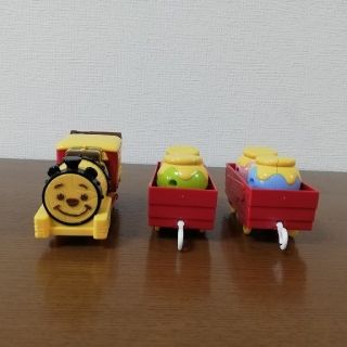 タカラトミー(Takara Tomy)のプラレール　ディズニー　くまのプーさん　ハニーカーゴロコモーティブ(電車のおもちゃ/車)