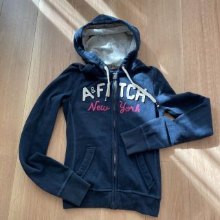 アバクロンビーアンドフィッチ(Abercrombie&Fitch)のアバクロ　パーカー(パーカー)