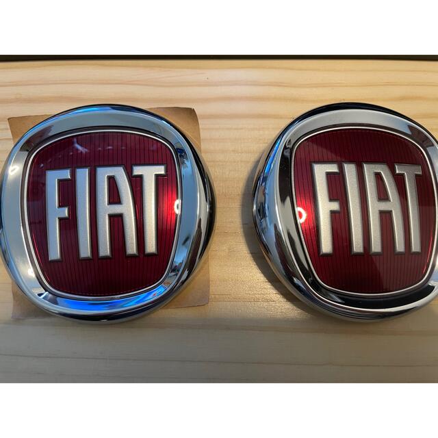 ジャンク品 fiat500f フロントエンブレム