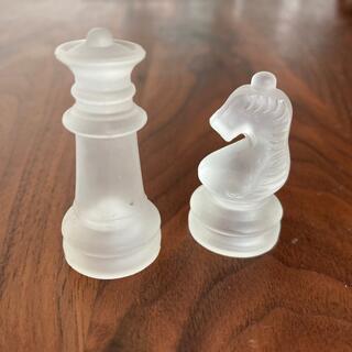 【値下げ】チェス　駒　ナイト　クイーン　ガラス　マット(オセロ/チェス)