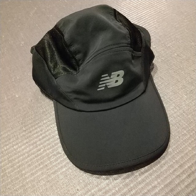 New Balance ニューバランス キャップ 帽子 日よけ 黒 新品タグ付きの通販 by もねこ|ニューバランスならラクマ タグ付き!ニューバランス キャップ