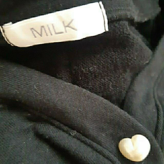 MILK(ミルク)のMILK　ミルク　黒　カーディガン　スウェット生地　ハートボタン レディースのトップス(カーディガン)の商品写真