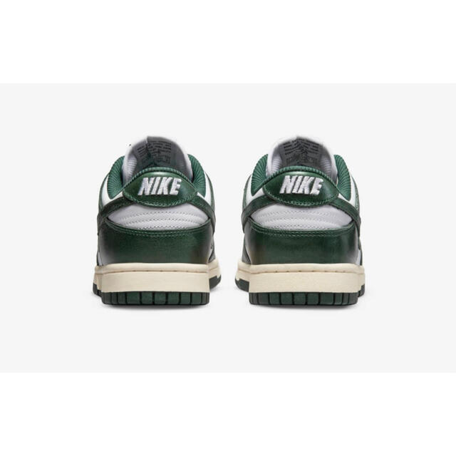 NIKE(ナイキ)のNIKE ダンクLOW  Vintage Green 23.0✖️2個 レディースの靴/シューズ(スニーカー)の商品写真