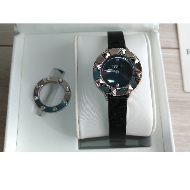 Furla(フルラ)の新品　FURLA フルラ 2way替えベゼル付き腕時計 レディースのファッション小物(腕時計)の商品写真