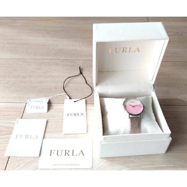 新品 FURLA 腕時計 GIADA レディースウォッチ 33MM PINK 新品 FURLA 腕時計 GIADA レディースウォッチ 33MM PINK