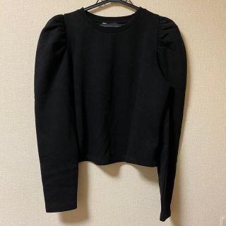 ザラ(ZARA)のZARA   パワショルカットソー　クロ(カットソー(長袖/七分))