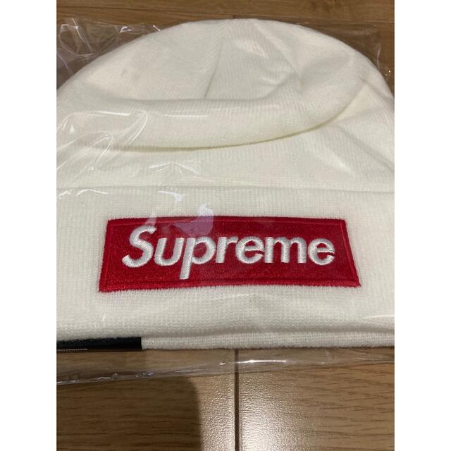 Supreme(シュプリーム)のSupreme New Era® Box Logo Beanie "White" メンズの帽子(ニット帽/ビーニー)の商品写真