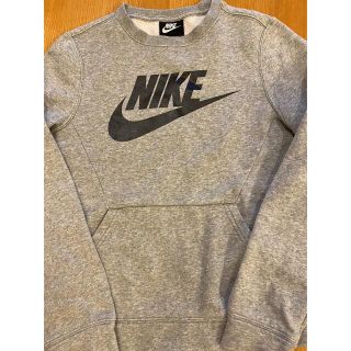 ナイキ(NIKE)のNIKE トレーナー　キッズサイズM(その他)