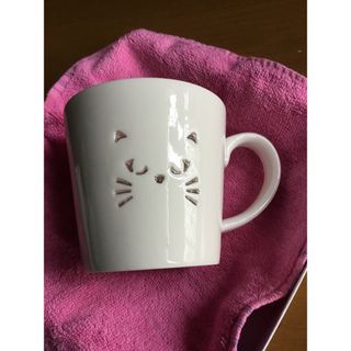 新品2個組　ねこ　マグカップ(グラス/カップ)