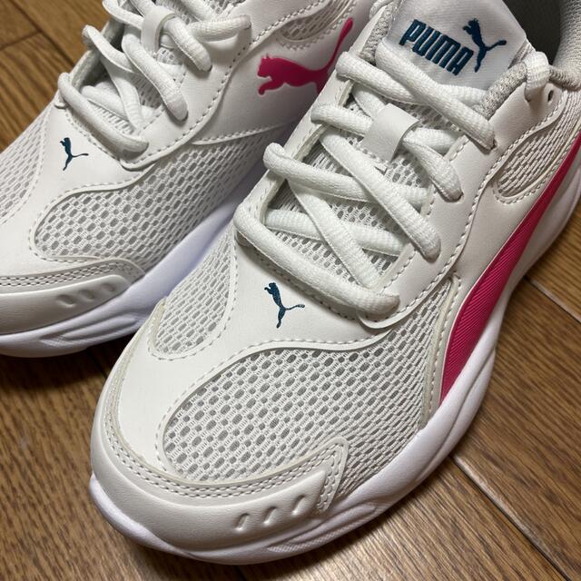 PUMA(プーマ)のプーマ 90s Runner Mesh Jr 372926-06 22.5cm キッズ/ベビー/マタニティのキッズ靴/シューズ(15cm~)(スニーカー)の商品写真