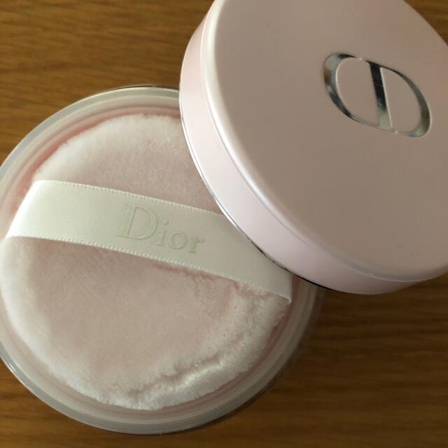 Christian Dior(クリスチャンディオール)のDior ミスディオール　ブルーミングブーケ　ボディパウダー コスメ/美容のボディケア(ボディパウダー)の商品写真
