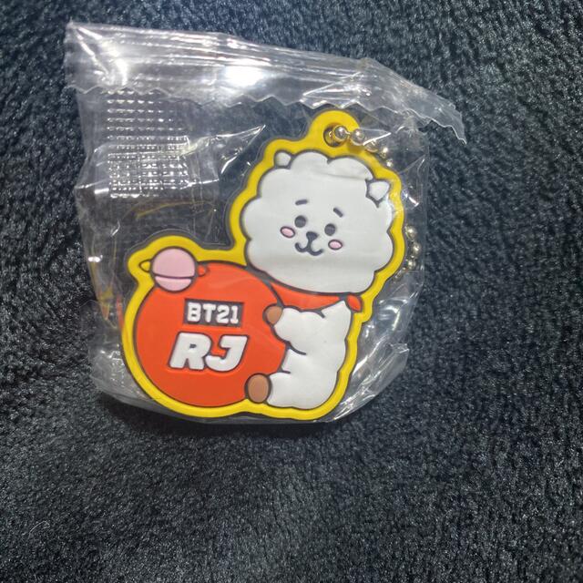 防弾少年団(BTS)(ボウダンショウネンダン)のBT21 くら寿司　ラバーマスコット　RJ エンタメ/ホビーのおもちゃ/ぬいぐるみ(キャラクターグッズ)の商品写真