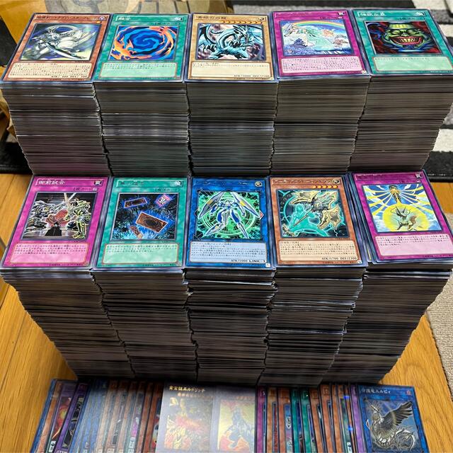 遊戯王  まとめ売り ノーマル 約10000枚 光り物 100枚