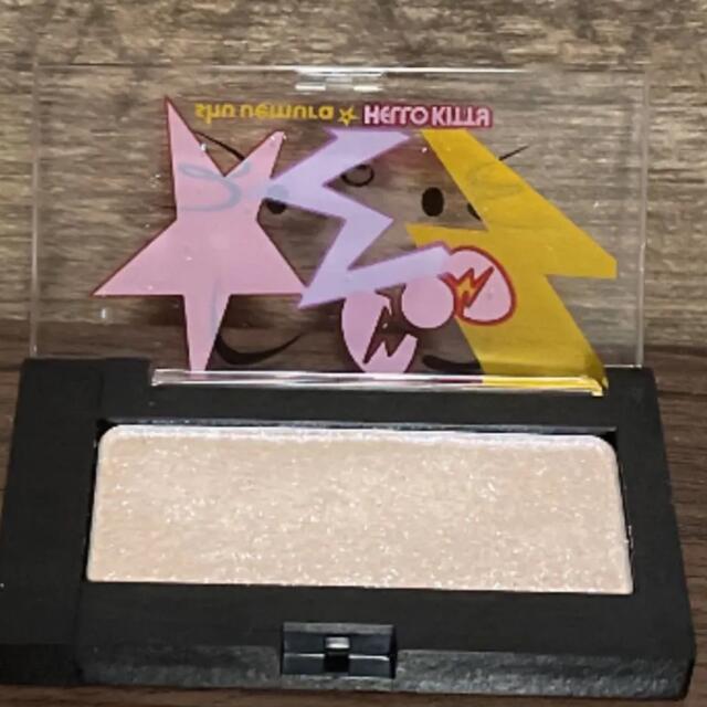 shu uemura(シュウウエムラ)のシュウウエムラ　キティ　グリッターボール ハイライター♡　クリスタル　ミラージュ コスメ/美容のベースメイク/化粧品(フェイスカラー)の商品写真