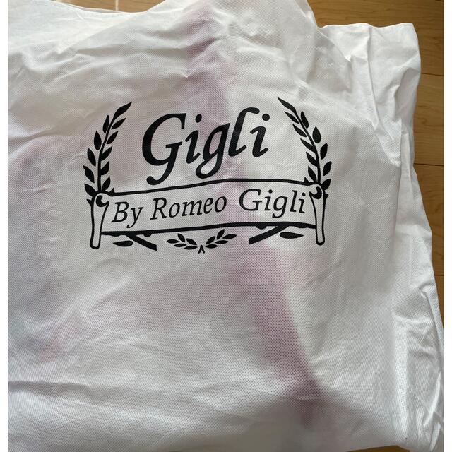 ROMEO GIGLI(ロメオジリ)の70%以上OFF 未使用品　ロメオジリ  牛革 トートバッグ　 レディースのバッグ(トートバッグ)の商品写真