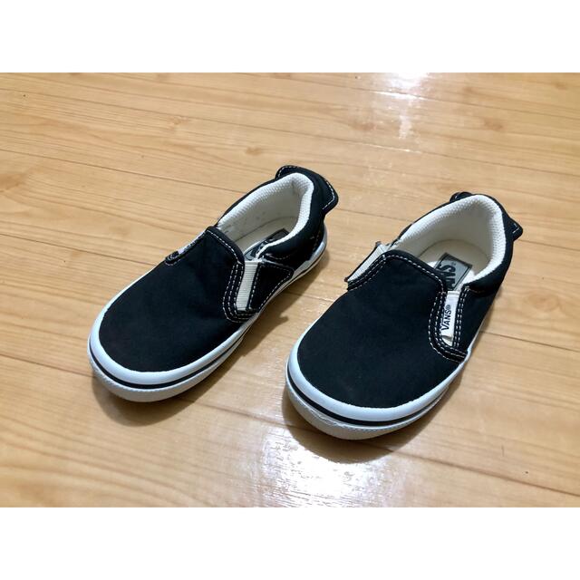 VANS(ヴァンズ)のバンズ　スリッポン　ほぼ新品 キッズ/ベビー/マタニティのキッズ靴/シューズ(15cm~)(スリッポン)の商品写真