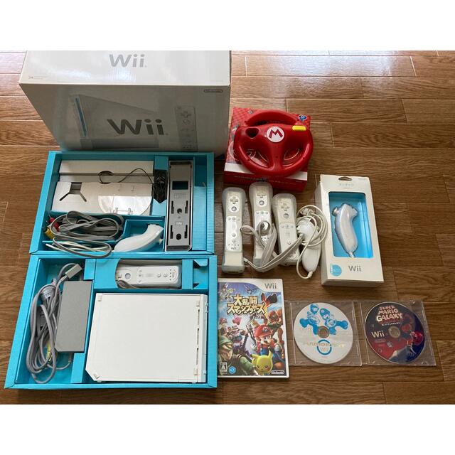 Wii(ウィー)のWii本体とソフトのセット　値下げしました エンタメ/ホビーのゲームソフト/ゲーム機本体(家庭用ゲーム機本体)の商品写真