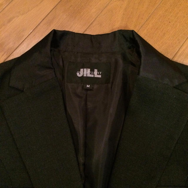 JILL by JILLSTUART(ジルバイジルスチュアート)のブラックジャケット レディースのジャケット/アウター(テーラードジャケット)の商品写真