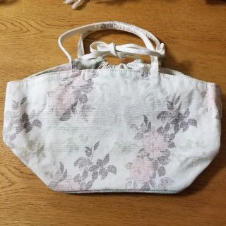ローラアシュレイ 巾着 ポーチ(レディース)の通販 69点 | LAURA ASHLEY