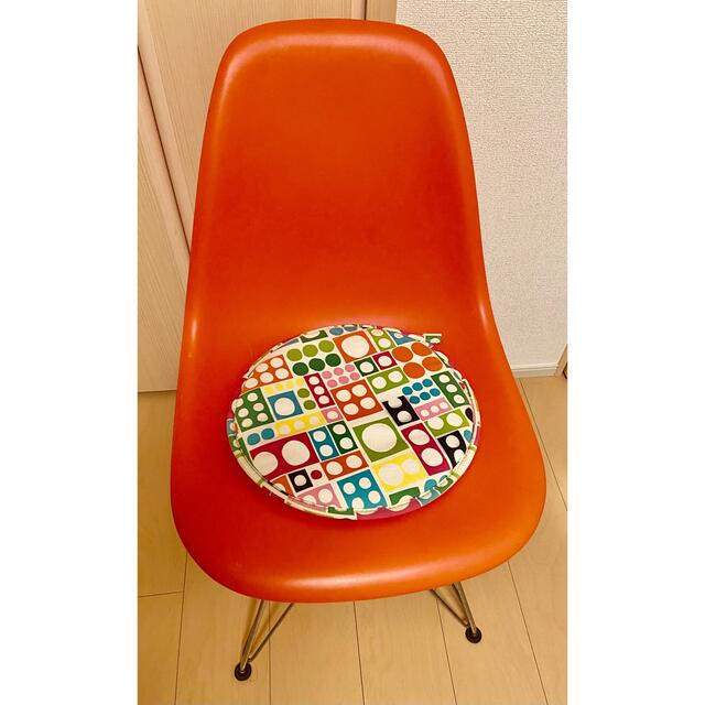 EAMES(イームズ)の【正規品】イームズシェルチェアDSR/vitra社製 オレンジ ハーマンミラー インテリア/住まい/日用品の椅子/チェア(ダイニングチェア)の商品写真