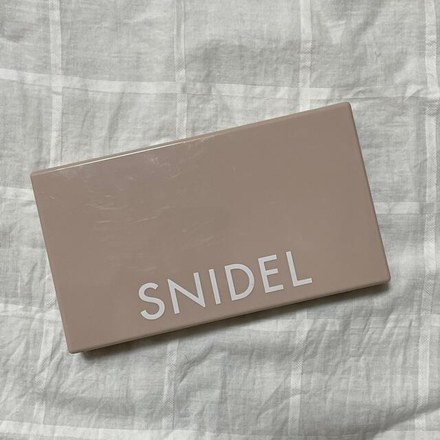 SNIDEL(スナイデル)のsweet 2019年6月号付録 アイシャドウパレット コスメ/美容のキット/セット(コフレ/メイクアップセット)の商品写真