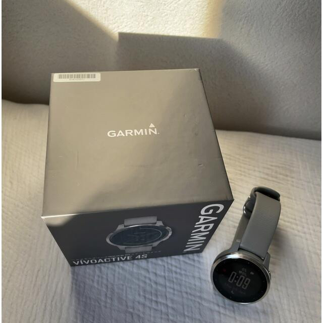 GARMIN(ガーミン)の値下しましたGarmin vivoactive 4s ガーミン スマートウォッチ レディースのファッション小物(腕時計)の商品写真