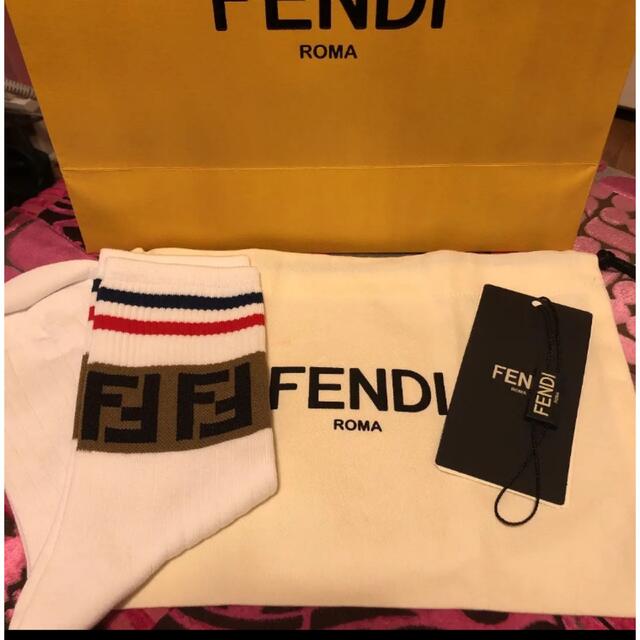 FENDI(フェンディ)の新品未使用　FENDIソックス レディースのレッグウェア(ソックス)の商品写真