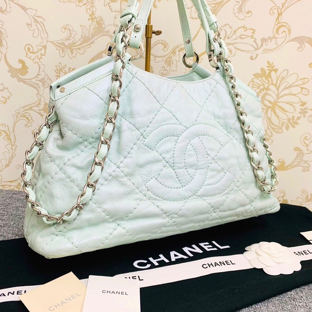 ショルダーバッグ専用　　　CHANEL シャネル デカココ チェーンバッグ ショルダーバッグ