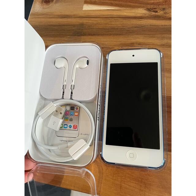 iPod touch(アイポッドタッチ)のiPod touch 第6世代 [16GB] ブルー スマホ/家電/カメラのオーディオ機器(ポータブルプレーヤー)の商品写真