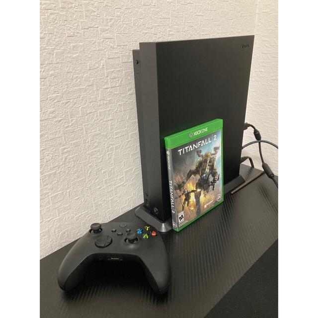 Xbox(エックスボックス)の美品 XBOX ONE X 1TB 新型コントローラー他付属 エンタメ/ホビーのゲームソフト/ゲーム機本体(家庭用ゲーム機本体)の商品写真