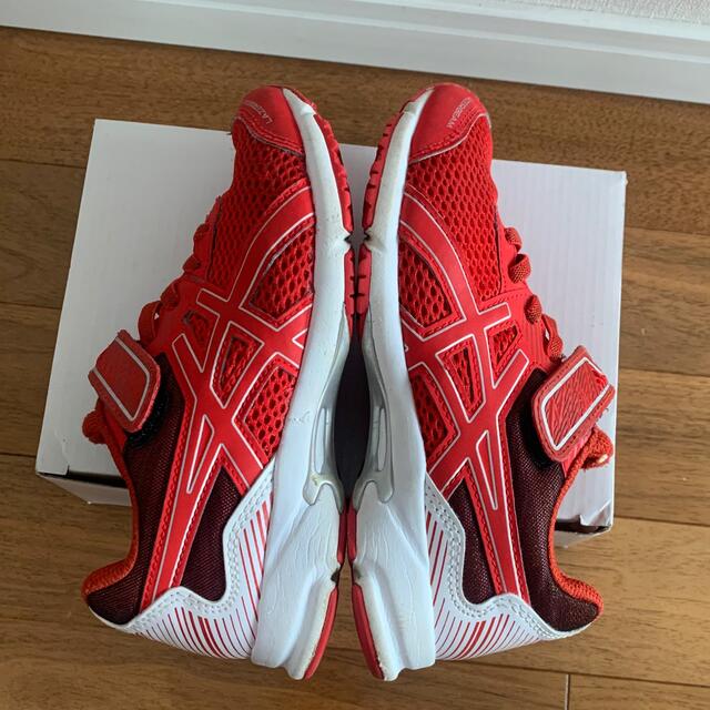 asics(アシックス)のアシックス　キッズスニーカー　20cm レッド キッズ/ベビー/マタニティのキッズ靴/シューズ(15cm~)(スニーカー)の商品写真