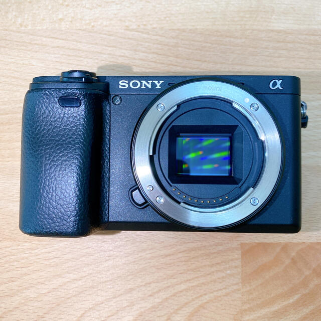 SONY(ソニー)のSONY α6400 （ボディのみ） スマホ/家電/カメラのカメラ(ミラーレス一眼)の商品写真