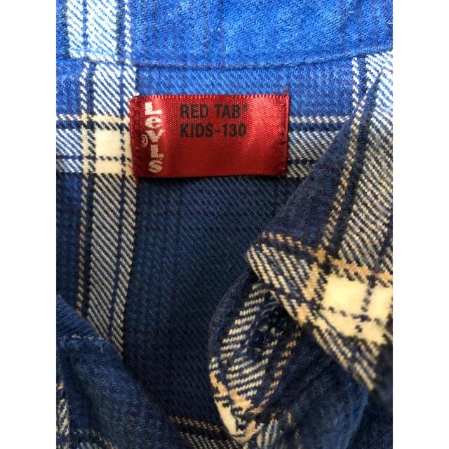 Levi's(リーバイス)のLEVI'S kids チェック　シャツ サイズ130 青　ブルー 上着　長袖 キッズ/ベビー/マタニティのキッズ服男の子用(90cm~)(Tシャツ/カットソー)の商品写真