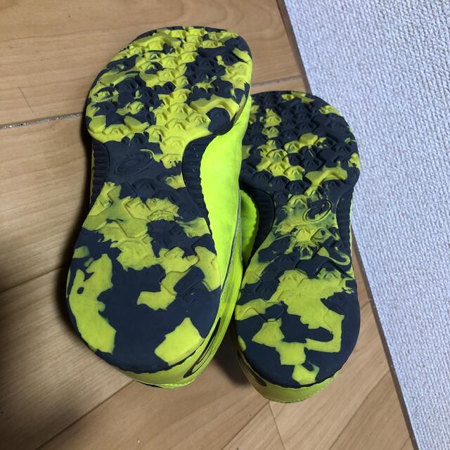 アシックス　レーザービーム 21 イエロー　黄NIKE adidas瞬足 キッズ/ベビー/マタニティのキッズ靴/シューズ(15cm~)(スニーカー)の商品写真