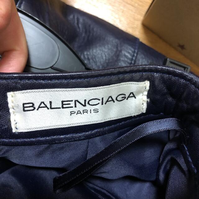 Balenciaga(バレンシアガ)のBALENCIAGA バレンシアガ レザータイトスカート ネイビー レディースのスカート(ひざ丈スカート)の商品写真
