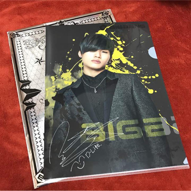 BIGBANG(ビッグバン)のBIGBANGクリアファイル(テソン、D-LITE) エンタメ/ホビーのタレントグッズ(アイドルグッズ)の商品写真