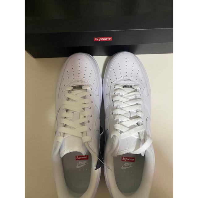 Supreme®/Nike® Air Force 1 Low white af1