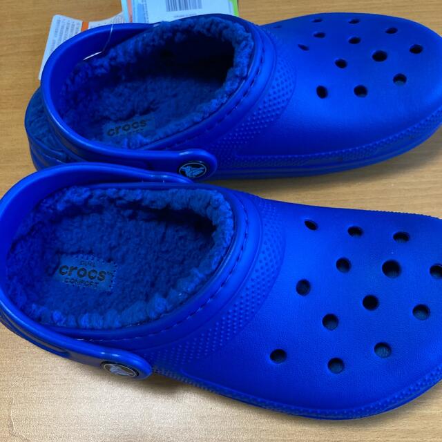 crocs(クロックス)の新品 20㎝ クロックス クラシック ラインド クロッグ キッズ ブルー キッズ/ベビー/マタニティのキッズ靴/シューズ(15cm~)(サンダル)の商品写真